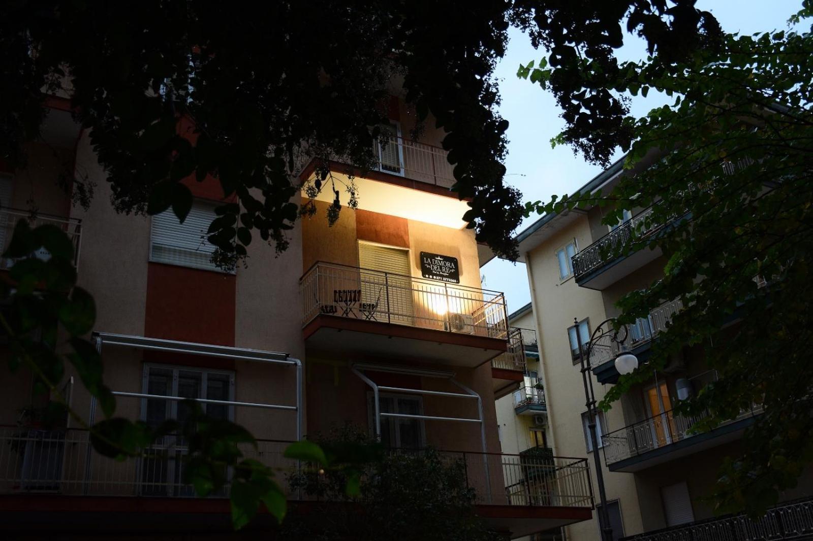La Dimora Del Re Bed & Breakfast Salerno Ngoại thất bức ảnh